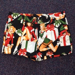 NWT women’s Loudmouth Ho! Ho! Ho! Shorts